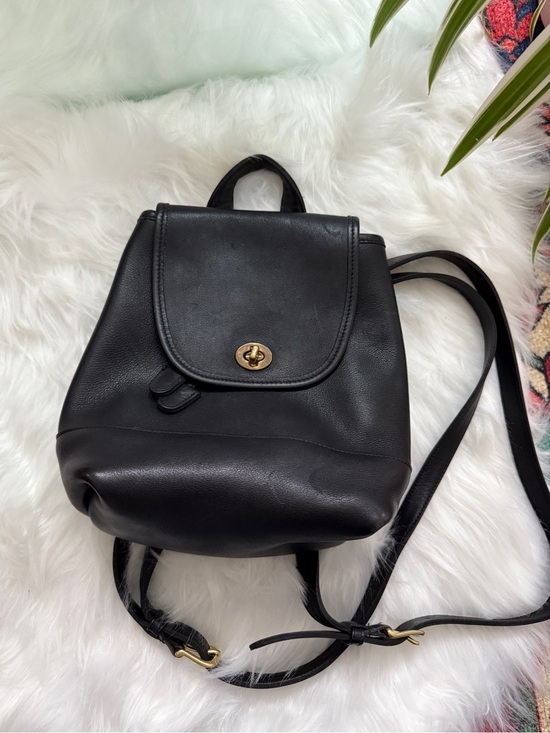 Coach Handbags - Vintage Coach Daybag - Glove-Tanned Leather Backpack